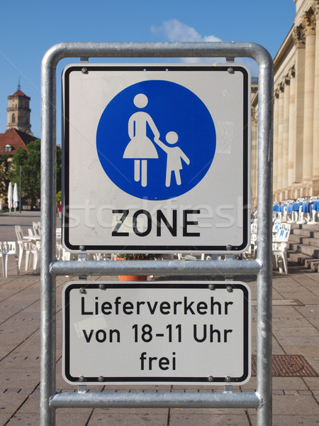Pedonale segno cartello stradale strada strada silhouette Foto d'archivio © claudiodivizia