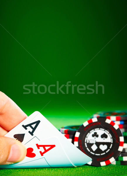 Dos aces chips verde tarjetas Foto stock © cookelma