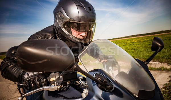 Stok fotoğraf: Yarış · yol · kask · deri · ceket · gökyüzü