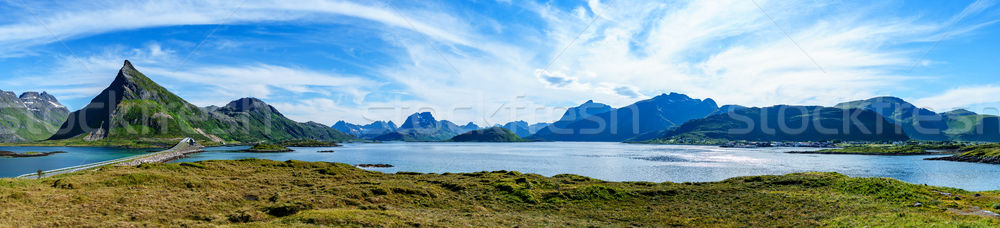 Szigetvilág panoráma Norvégia díszlet drámai hegyek Stock fotó © cookelma