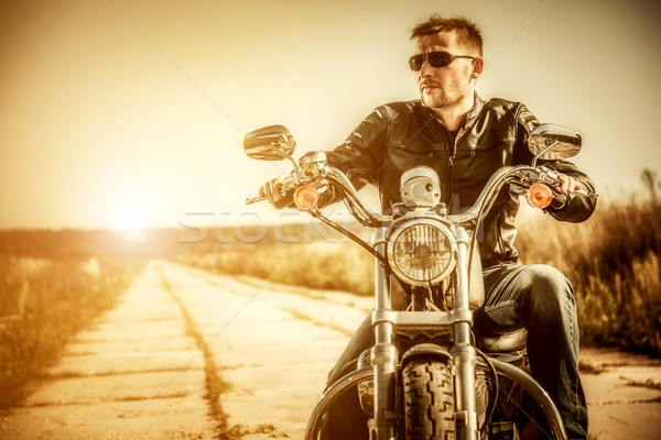 Motoros férfi város divat férfiak bicikli Stock fotó © cookelma