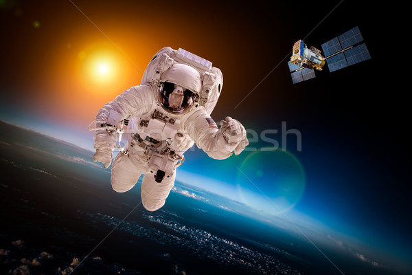 Сток-фото: астронавт · космическое · пространство · фон · планете · Земля · Элементы · изображение
