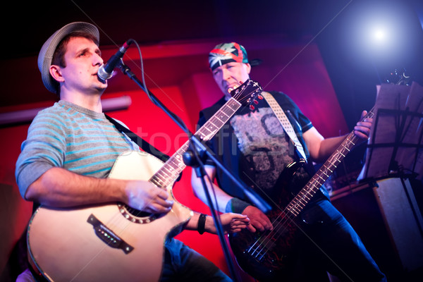 Foto d'archivio: Musicista · chitarra · buio · rock · suono · elettrici