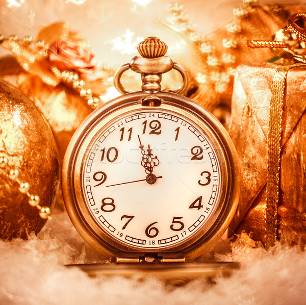 Foto stock: Navidad · reloj · de · bolsillo · naturaleza · muerta · fiesta · nieve · metal