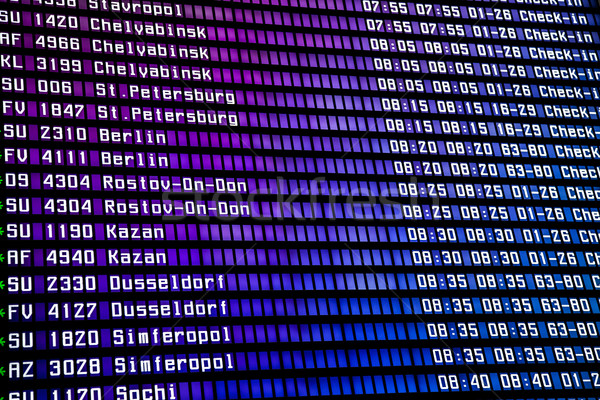 Aeroport plecare afişa programa bord semna Imagine de stoc © cookelma