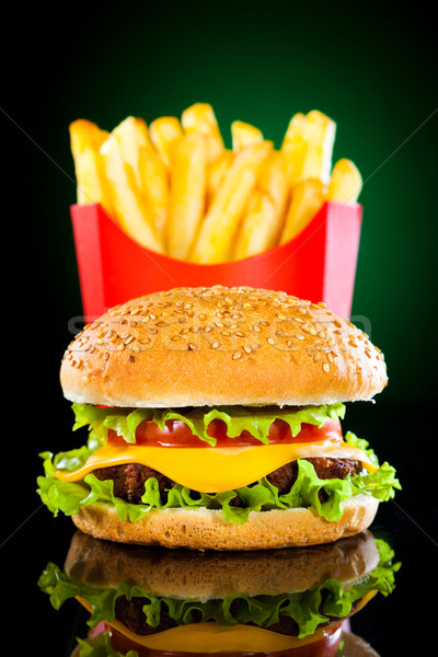 Imagine de stoc: Gustos · hamburger · franceza · cartofi · prajiti · verde · bar · brânză
