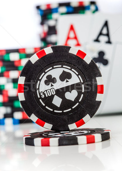 芯片 二 王牌 孤立 白 撲克 商業照片 © cookelma