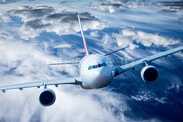 Foto stock: Cielo · vuelo · nubes · tecnología · azul · avión