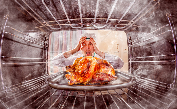 Amuzant bucătar-şef supărat pagubas Imagine de stoc © cookelma