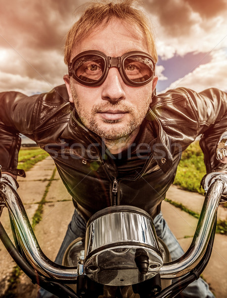 Funny Biker racing Straße Sonnenbrillen Lederjacke Stock foto © cookelma