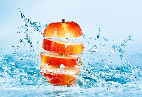Alma víz édesvíz csobbanás piros alma étel Stock fotó © cookelma