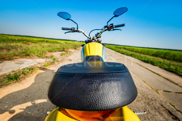 Motorfiets weg achteraanzicht fiets vrijheid motor Stockfoto © cookelma