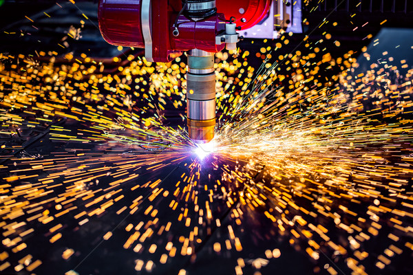 Laser Plasma Schneiden Metall modernen industriellen Stock foto © cookelma