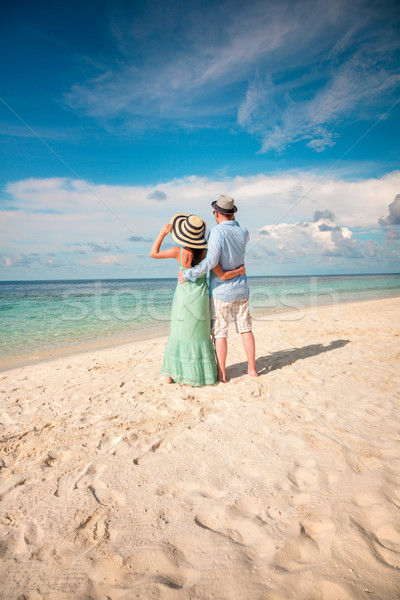 Vacances couple marche plage tropicale Maldives homme [[stock_photo]] © cookelma