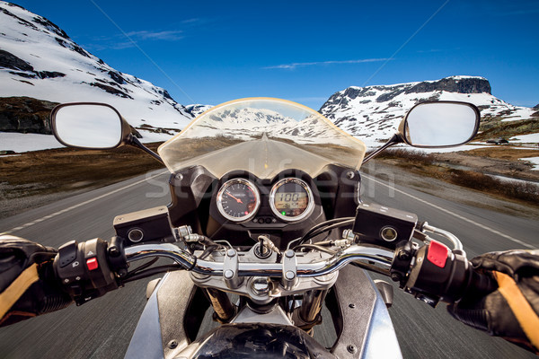 Biker Ansicht fahren Motorrad Asphalt Straße Stock foto © cookelma