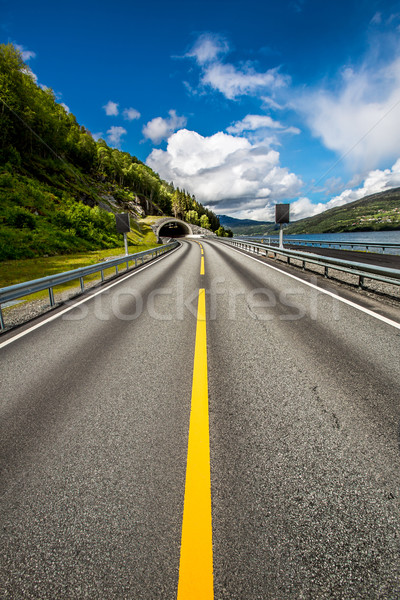 Yol Norveç dağ giriş gökyüzü doğa Stok fotoğraf © cookelma