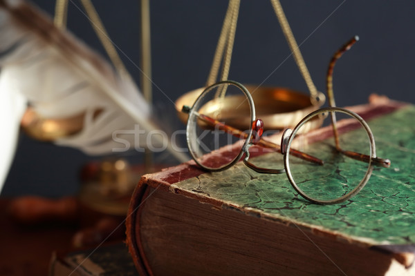 Stockfoto: Oude · bril · vintage · stilleven · boek · papier