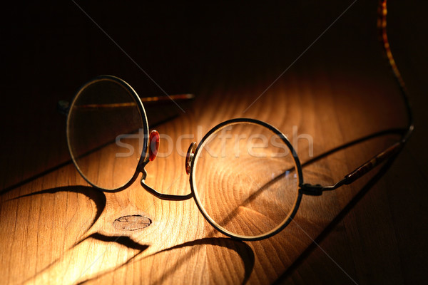 Stock foto: Alten · Brillen · lange · Schatten · Holz