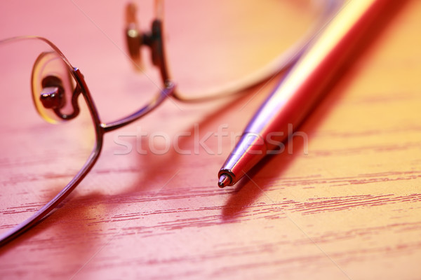 Stift Brillen farbenreich Still-Leben Holztisch Business Stock foto © cosma