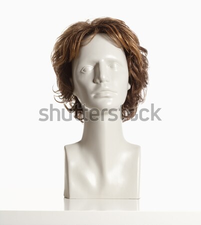 Foto stock: Maniquí · femenino · cabeza · peluca · blanco