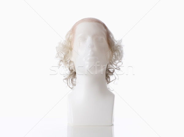 Etalagepop mannelijke hoofd kaal pruik witte Stockfoto © courtyardpix
