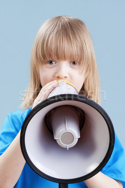 Băiat megafon lung păr joc Imagine de stoc © courtyardpix