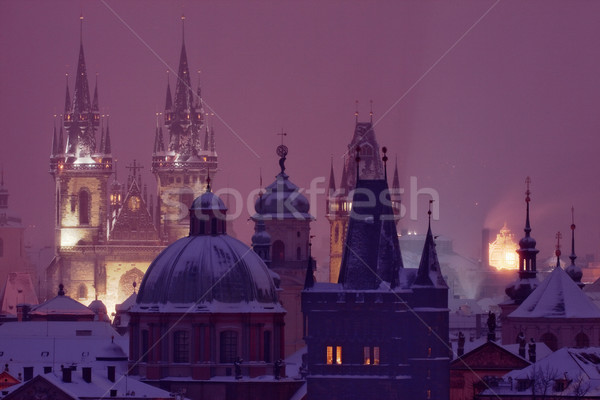Praga inverno cidade velha pesado queda de neve céu Foto stock © courtyardpix