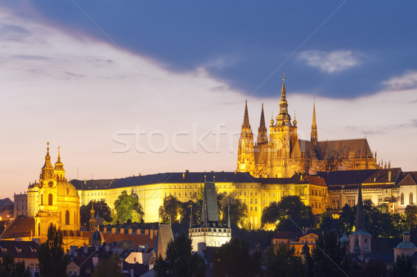 Prága kastély alkonyat Csehország templom fény Stock fotó © courtyardpix