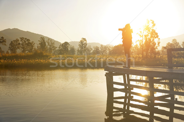 [[stock_photo]]: Jeunes · photographe · Photos · sunrise · eau