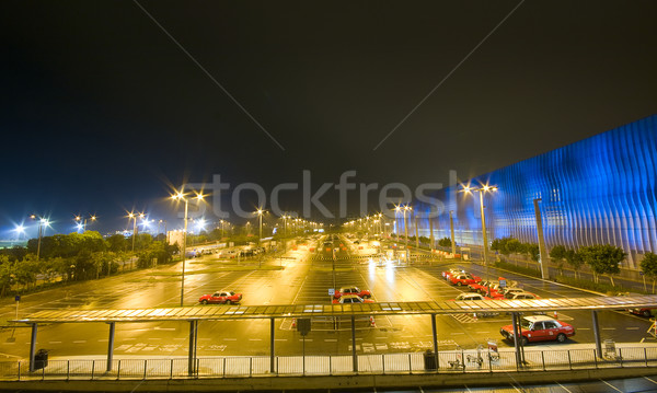 Foto stock: Aparcamiento · noche · coche · carretera · edificio · espacio