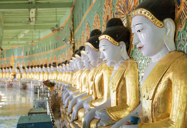 Templu Myanmar pod călători statuie Buddha Imagine de stoc © cozyta
