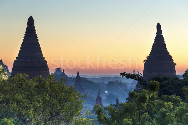 Buda kule gün ünlü yer Myanmar Stok fotoğraf © cozyta