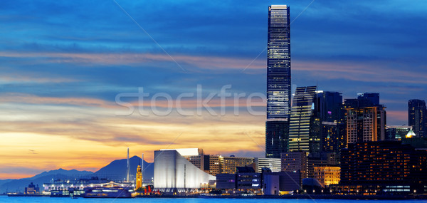 Skyline Hong Kong zonsondergang hemel water stad Stockfoto © cozyta