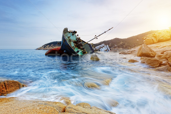 кораблекрушение морской пейзаж закат Гонконг воды природы Сток-фото © cozyta