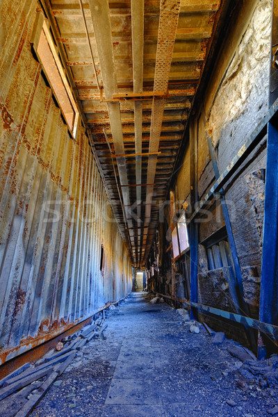 Ruines usine dommage destruction maison Photo stock © cozyta