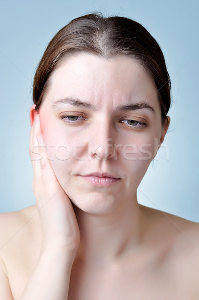 [[stock_photo]]: Oreille · inflammation · jeune · femme · toucher · fille · visage