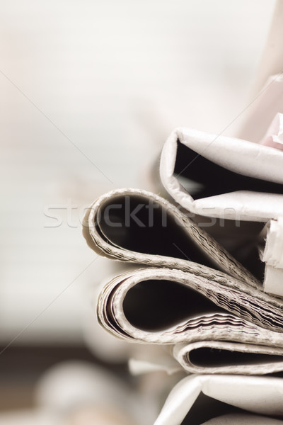 Gazety tabeli działalności papieru gazety Zdjęcia stock © ctacik