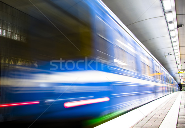 Metra szybko pociągu miejskich tunelu Zdjęcia stock © ctacik