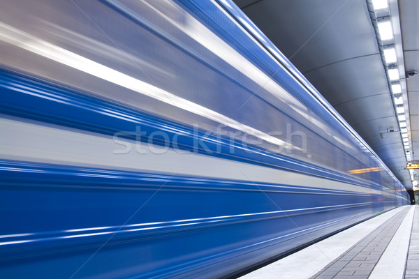 Metra szybko pociągu miejskich tunelu Zdjęcia stock © ctacik