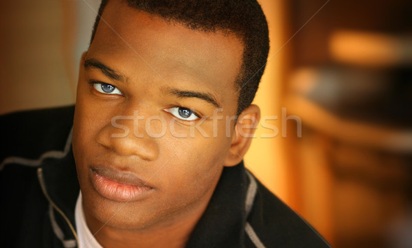 Portret człowiek młody człowiek ciemne skóry świetle Zdjęcia stock © curaphotography