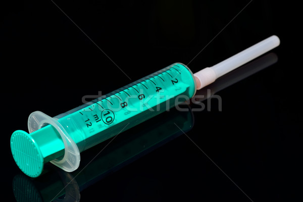 Spuit geïsoleerd zwarte geneeskunde instrument injectie Stockfoto © cwzahner