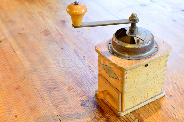 Vieux café table en bois art [[stock_photo]] © cwzahner