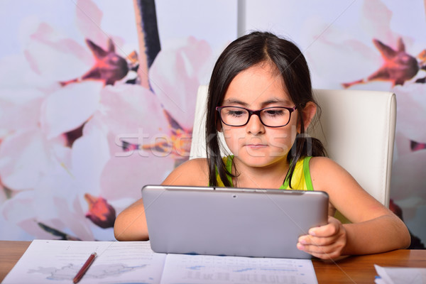 Petite fille devoirs peu cute fille [[stock_photo]] © cwzahner