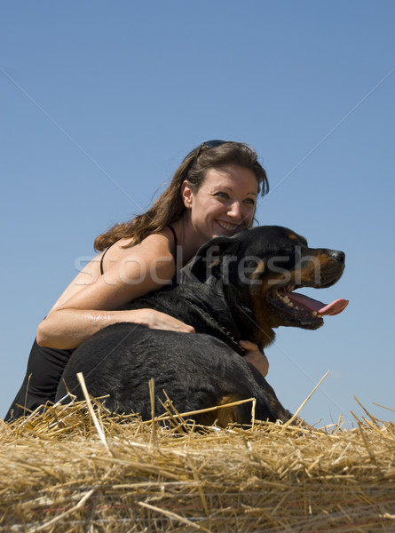 Kadın rottweiler gülen genç kadın büyük siyah Stok fotoğraf © cynoclub