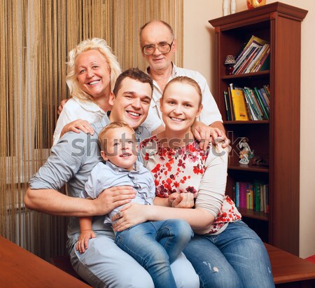 Groß glückliche Familie home glücklich lächelnd schauen Stock foto © d13