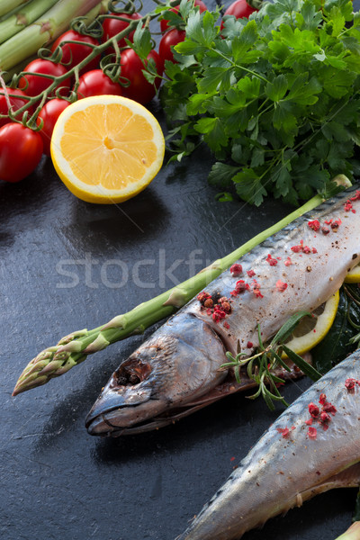 ストックフォト: 緑 · アスパラガス · 魚 · キッチン · サラダ · 調理