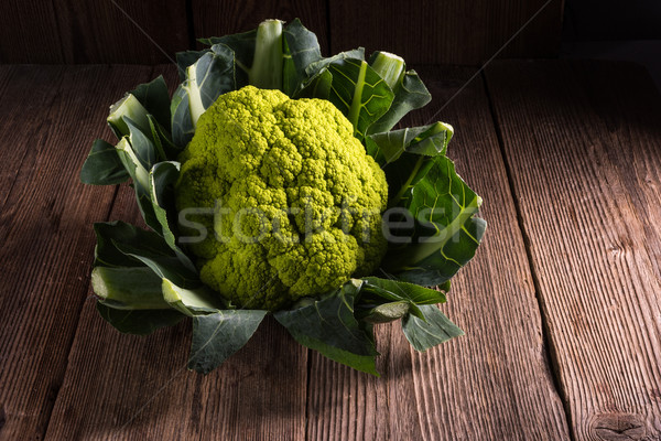 Green cauliflower Stock photo © Dar1930