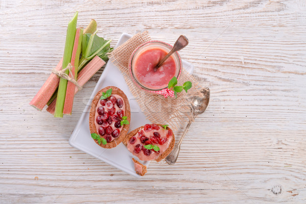 Rhubarbe canneberges fruits vert plaque manger [[stock_photo]] © Dar1930