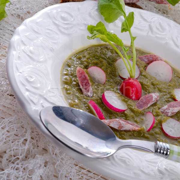 Zielone rzodkiewka zupa liści jedzenie biały Zdjęcia stock © Dar1930