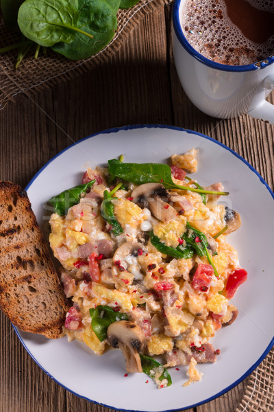 Foto stock: Huevos · revueltos · tomates · espinacas · huevo · fondo · verde